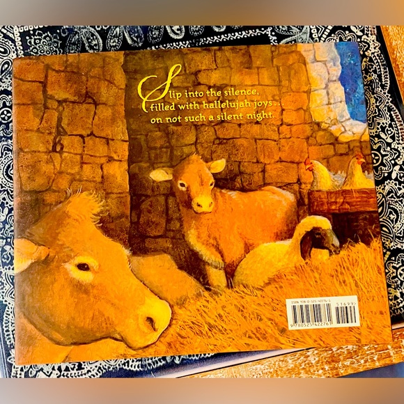 Beautiful Listen to the Silent Night hardback book- NEW - Picture 2 of 2